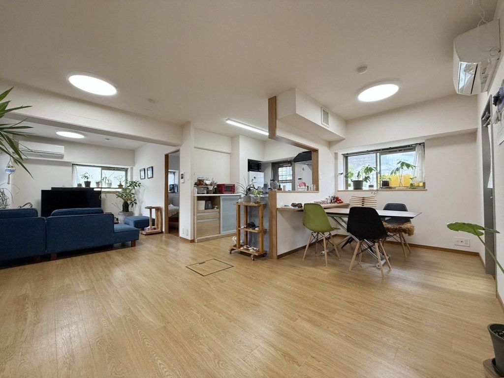 ユーロハイツ岩屋の居間写真
