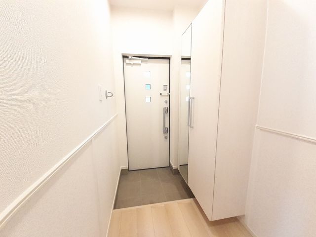 近鉄御所線 近鉄御所駅 徒歩8分 2階建 築3年の玄関写真