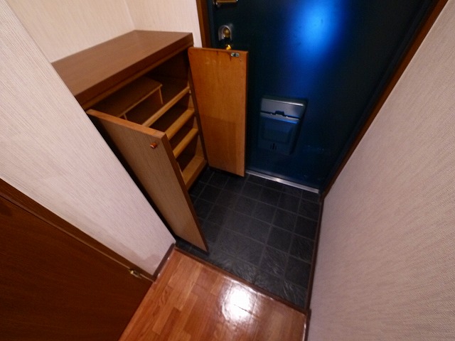 玄関　落ち着いた玄関です