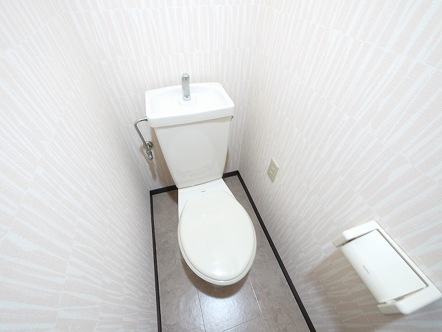 トイレ　落ち着いたトイレです