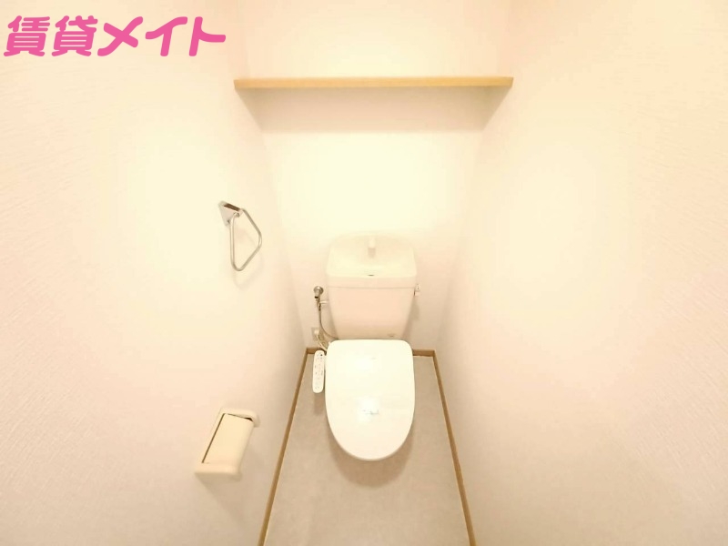 トイレ　別部屋参考写真です