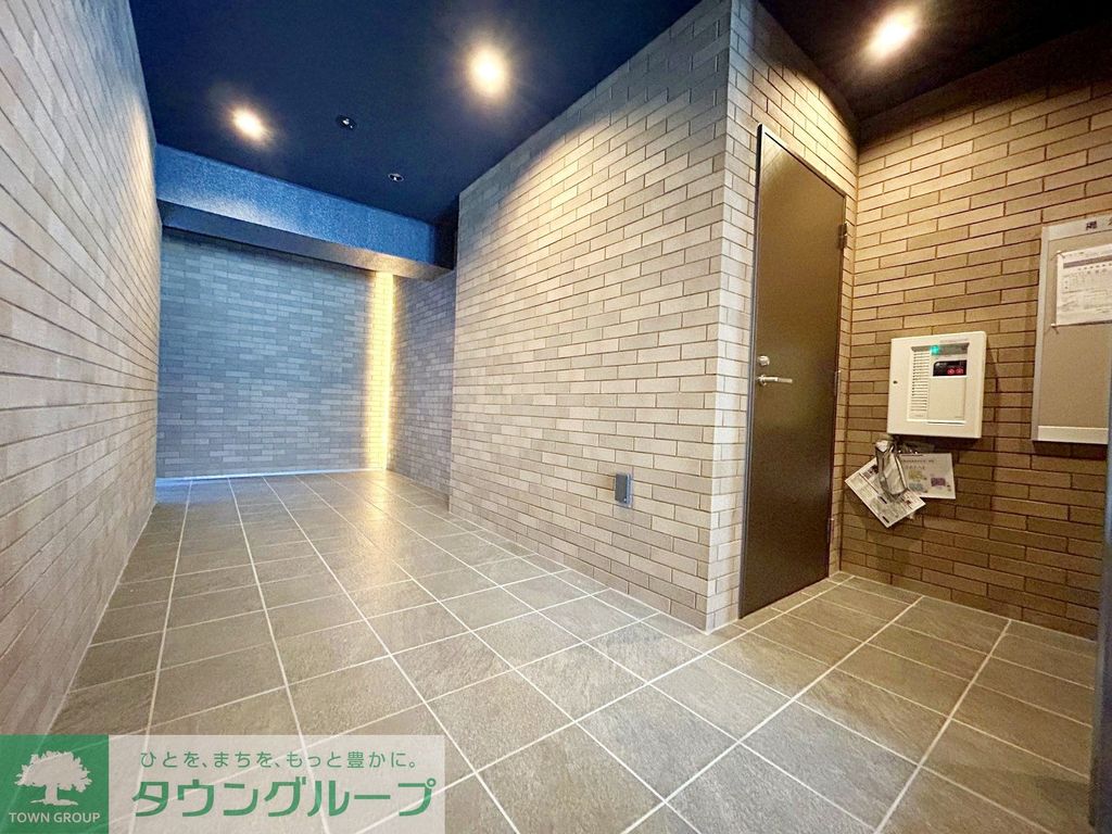 エントランス　お問合せはタウンハウジングまで！※現地待合わせ相談可能