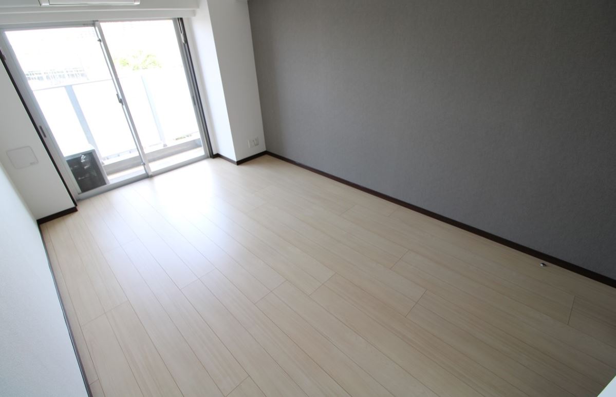 居室・リビング　＊同物件、別部屋になります。