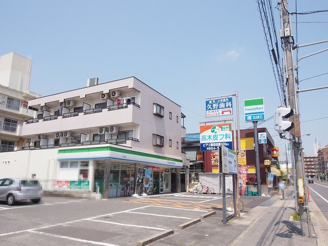 コンビニ　ファミリーマート元八事店（コンビニ）まで142m