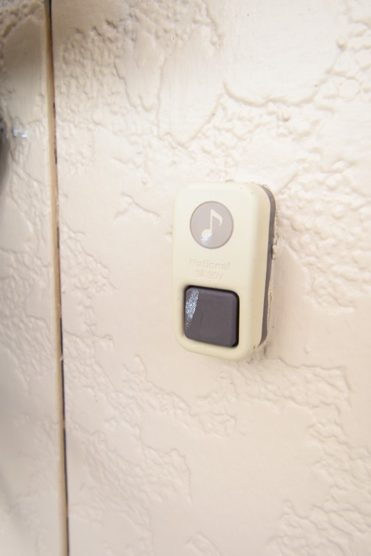 セキュリティ　玄関チャイム