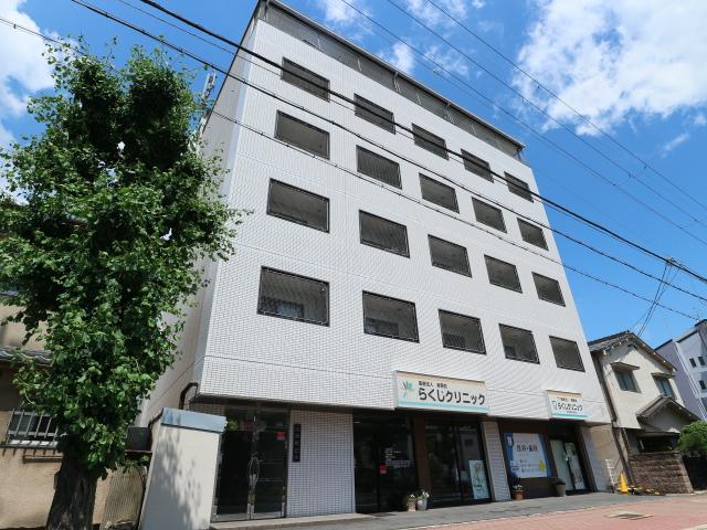 奈良市南新町のマンションの建物外観