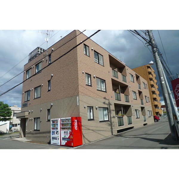 北海道札幌市中央区南二十条西１２（マンション）の賃貸物件の外観
