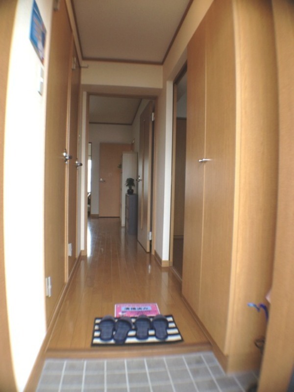 玄関　図面と現状に相違がある場合には現状を優先