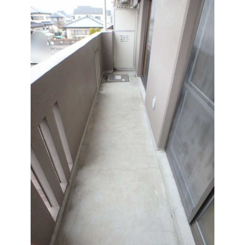 バルコニー　図面と現状に相違がある場合には現状を優先