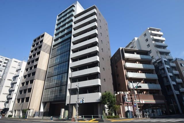 江東区門前仲町のマンションの建物外観