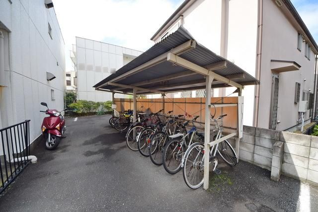 その他共有部分　★屋根付き駐車場★