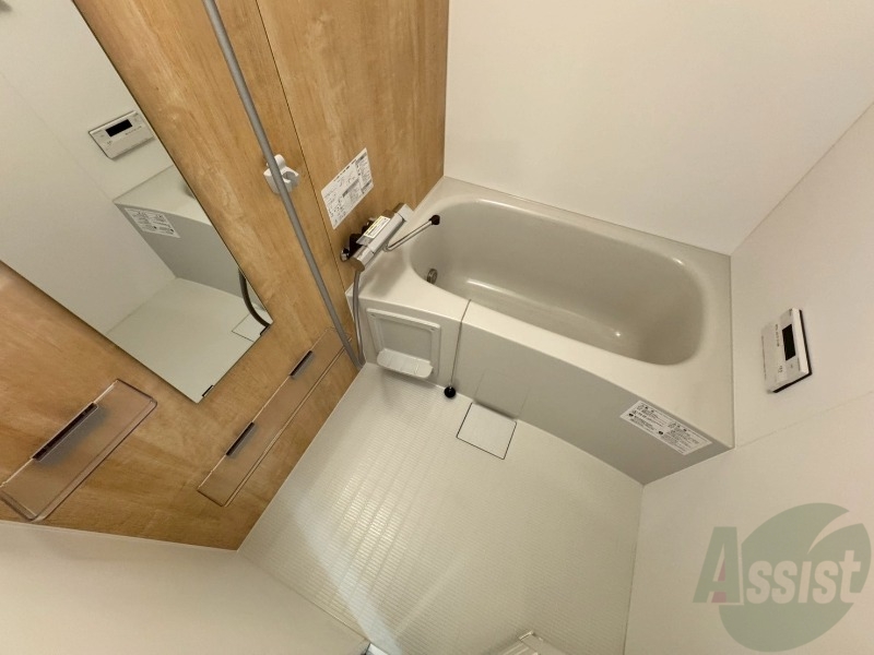 バス・シャワールーム　お風呂になります。一日の疲れを癒してくださいね。