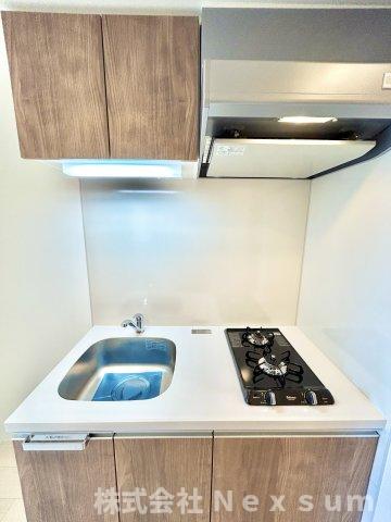 キッチン　コンパクトなキッチンで掃除もラクラク