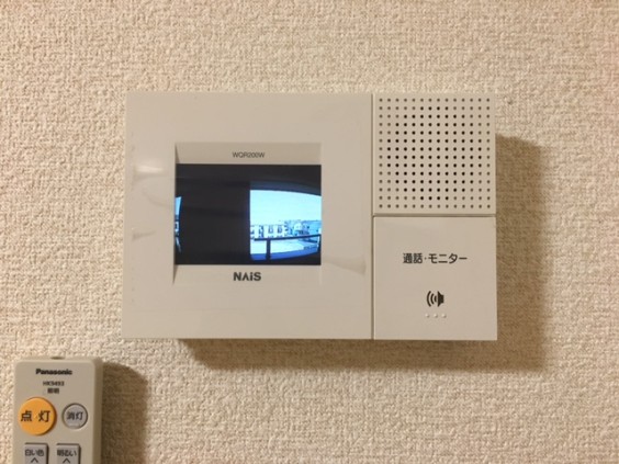 セキュリティ　参考写真　モニター付きインターホン