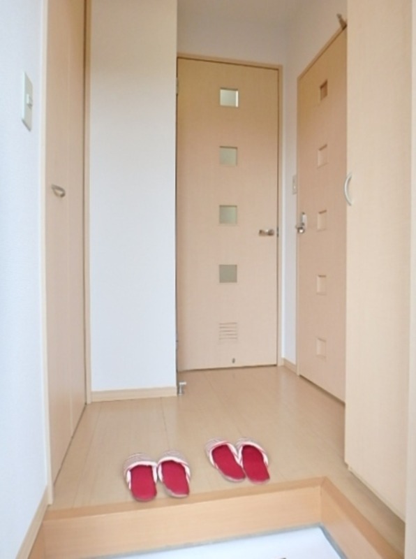 玄関　図面と現状に相違がある場合には現状を優先