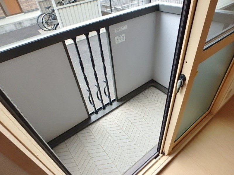 バルコニー　図面と現状に相違がある場合には現状を優先