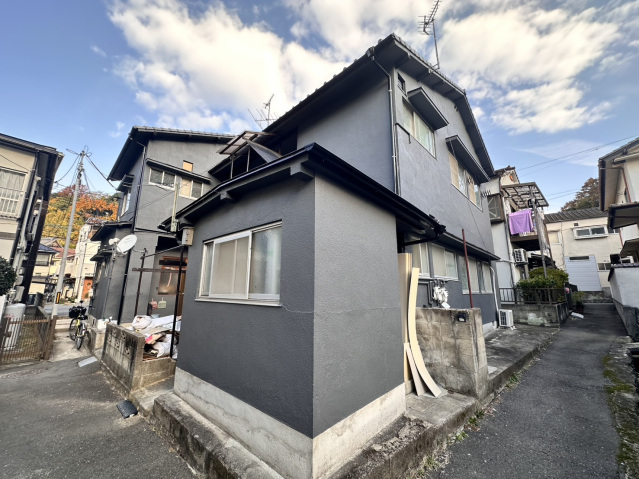 建物外観　Awesome　TANNA