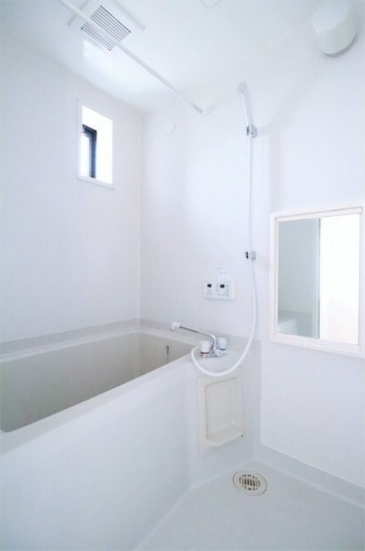 バス・シャワールーム　図面と現状に相違がある場合には現状を優先