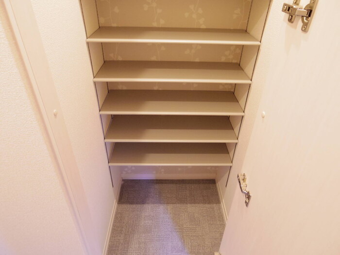 玄関　シューズクローク