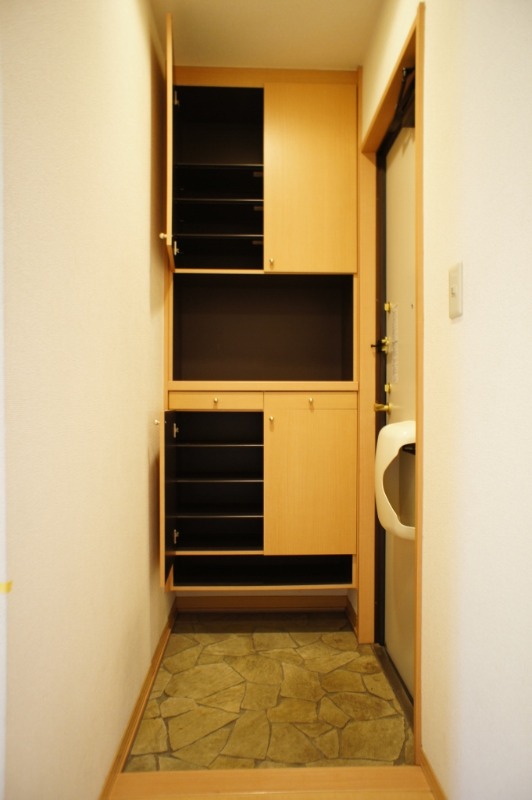 玄関　図面と現状に相違がある場合には現状を優先