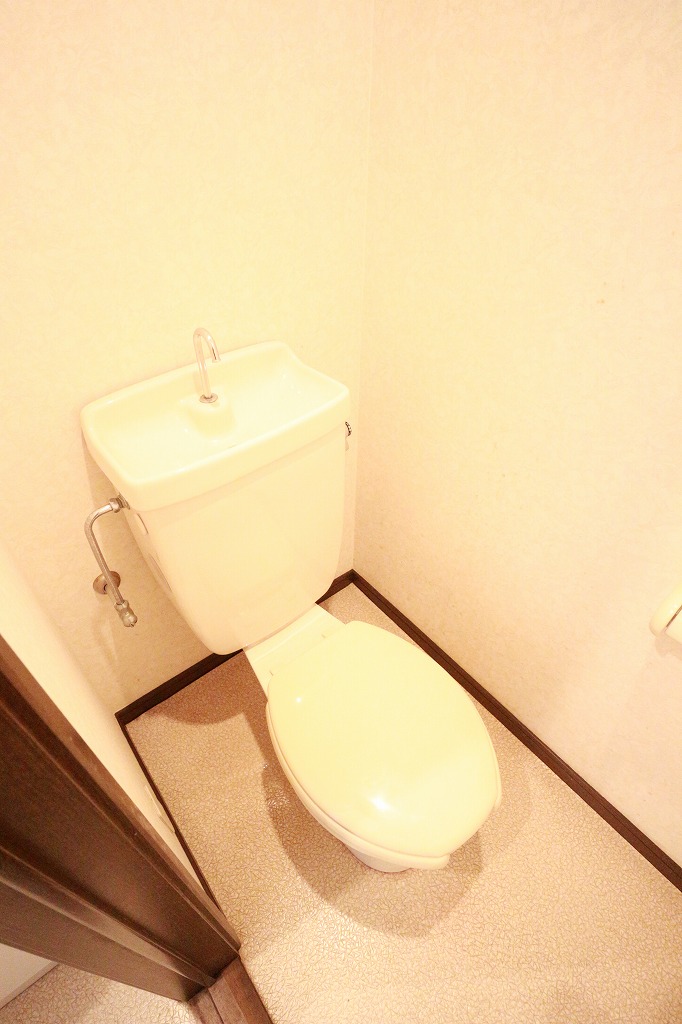 トイレ　トイレ・バスが別になっています。