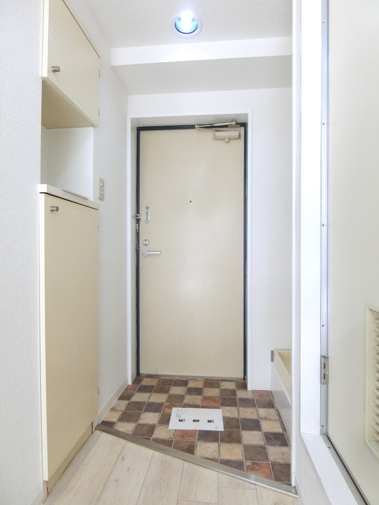 玄関　＊別室参考