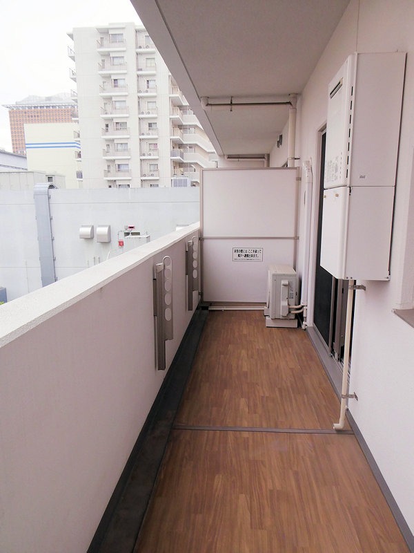 バルコニー　洗濯物が干しやすいゆったりバルコニー♪