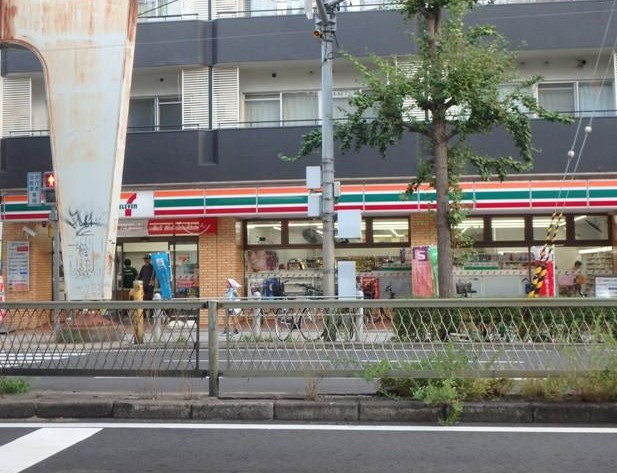 コンビニ　セブンイレブン 大阪南市岡3丁目店（コンビニ）まで117m