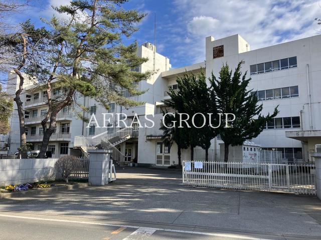 中学校　所沢市立富岡中学校（中学校）まで764m