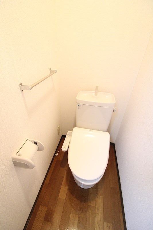 トイレ　別部屋参考画像