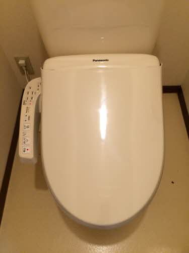 トイレ　シャワートイレ