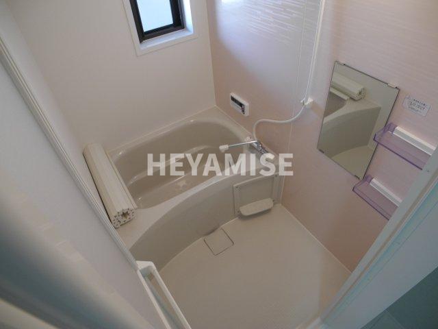 バス・シャワールーム　※室内画像は別号室のもの
