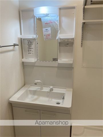 レジリエントIIの内装写真