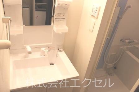 洗面設備　同等タイプのイメージ写真です。