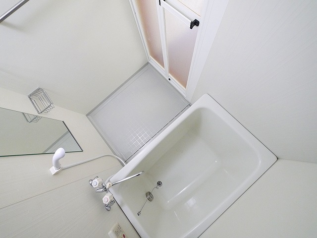 バス・シャワールーム　お風呂で日々の疲れを落としましょう