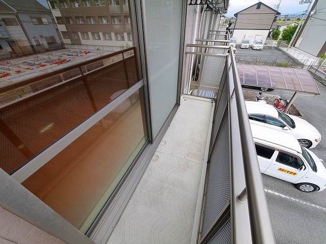 バルコニー　広々としたバルコニーです