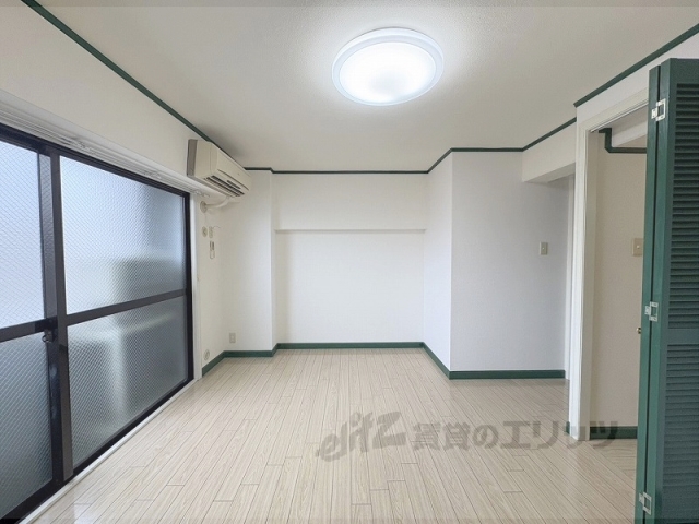 居室・リビング　洋室