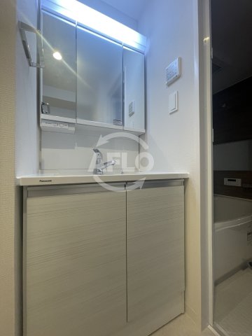 洗面設備　スプランディッド玉造　独立洗面台