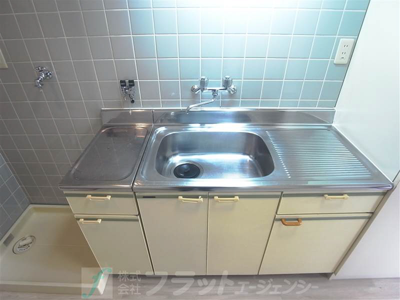 キッチン　写真は205号室