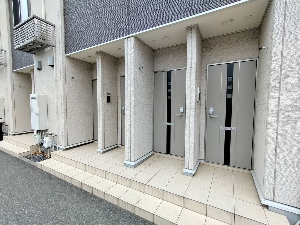 エントランス　エントランス