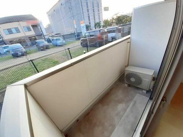 バルコニー　バルコニー