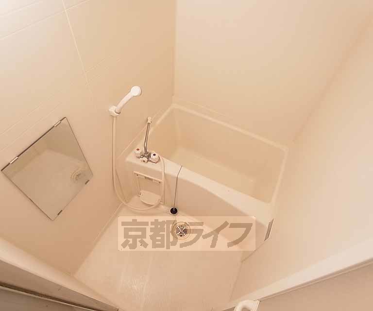 バス・シャワールーム　ゆったりセパレート。