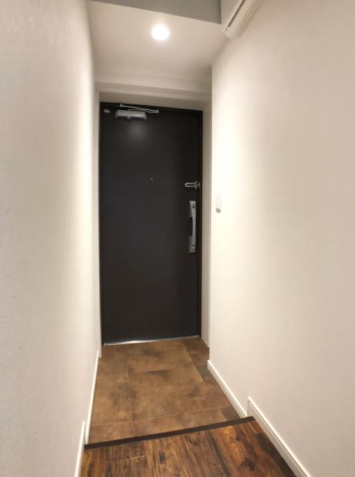 玄関　（別タイプ参考写真）キャスバルクオーレ田端　北区田端新町3