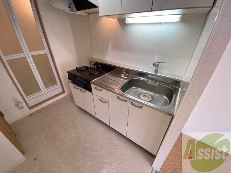 キッチン　キッチンです。一人暮らしなら十分な大きさですね。