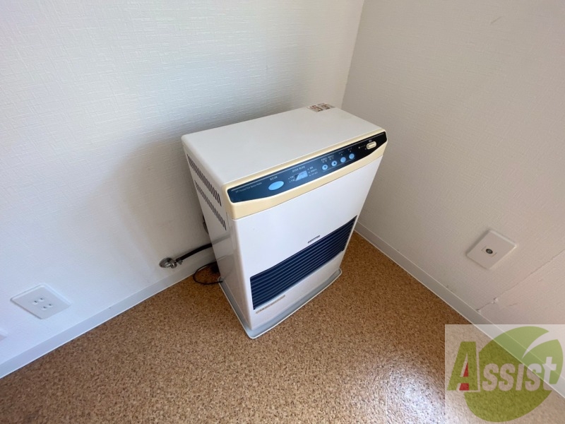 その他設備　灯油暖房です。札幌の寒い冬もこれで大丈夫！