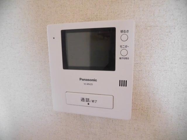 セキュリティ　来訪者が確認できるTVモニターホンです。