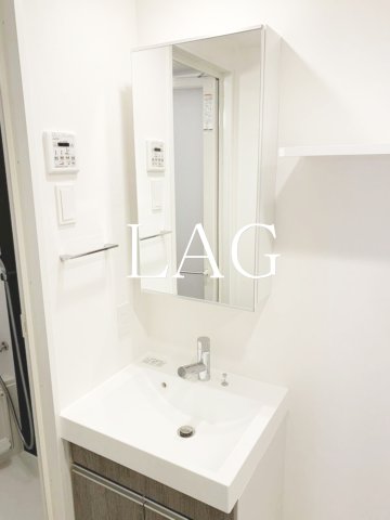 洗面設備　洗面台です。