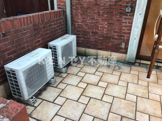 バルコニー　外からの目が気にならないバルコニーで洗濯物が干せます