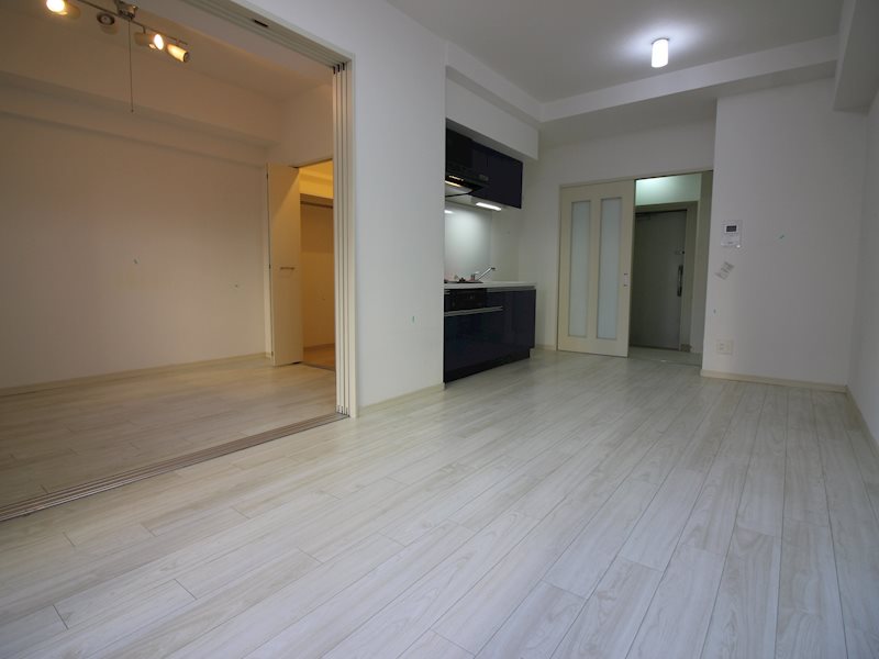 居室・リビング　同物件別部屋写真