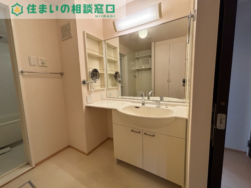 洗面設備　同型